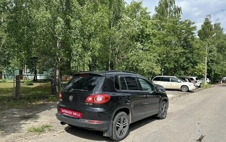 Volkswagen Tiguan I, 2010 год, 950 000 рублей, 10 фотография