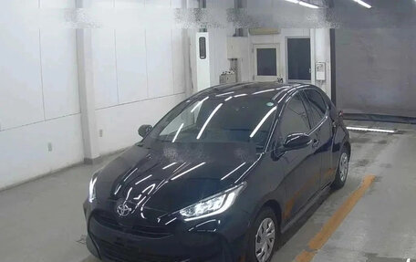 Toyota Yaris, 2021 год, 1 500 000 рублей, 6 фотография