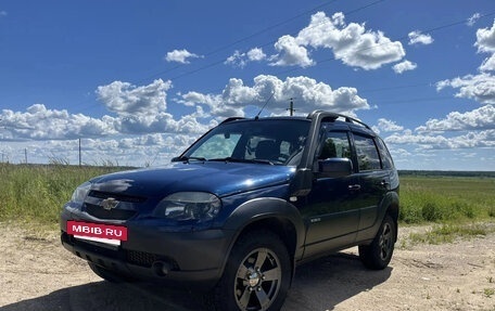 Chevrolet Niva I рестайлинг, 2018 год, 840 000 рублей, 4 фотография