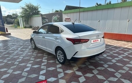 Hyundai Solaris II рестайлинг, 2021 год, 1 200 000 рублей, 4 фотография