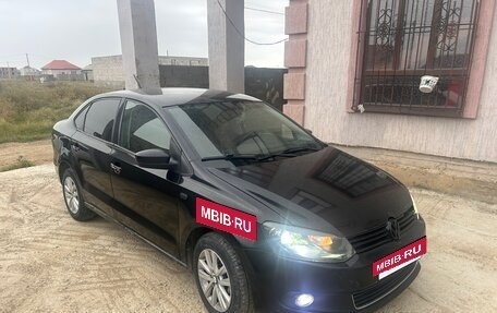 Volkswagen Polo VI (EU Market), 2013 год, 420 000 рублей, 2 фотография