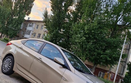 Hyundai Solaris II рестайлинг, 2012 год, 389 000 рублей, 3 фотография
