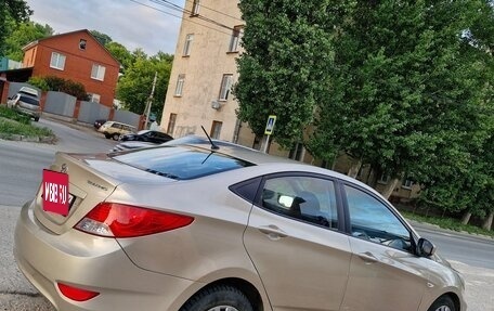 Hyundai Solaris II рестайлинг, 2012 год, 389 000 рублей, 5 фотография