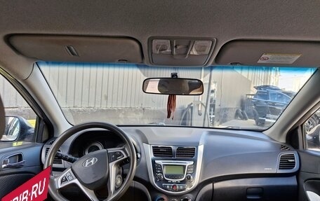 Hyundai Solaris II рестайлинг, 2012 год, 389 000 рублей, 10 фотография