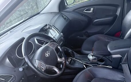 Hyundai ix35 I рестайлинг, 2013 год, 998 000 рублей, 5 фотография