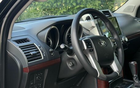 Toyota Land Cruiser Prado 150 рестайлинг 2, 2016 год, 4 175 000 рублей, 20 фотография