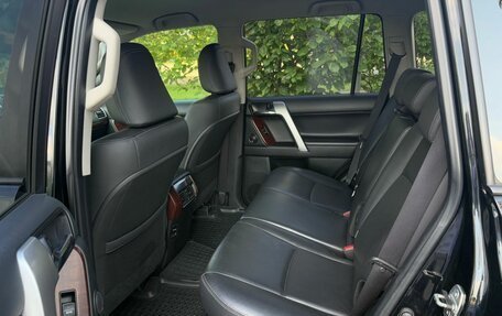 Toyota Land Cruiser Prado 150 рестайлинг 2, 2016 год, 4 175 000 рублей, 28 фотография
