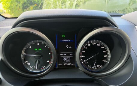 Toyota Land Cruiser Prado 150 рестайлинг 2, 2016 год, 4 175 000 рублей, 39 фотография