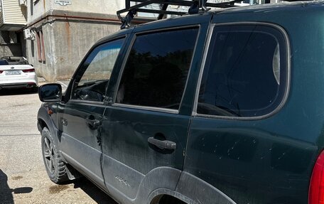 Chevrolet Niva I рестайлинг, 2004 год, 290 000 рублей, 4 фотография
