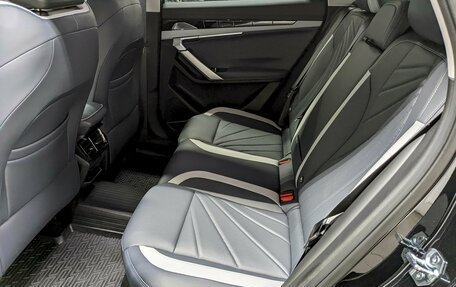 Geely Atlas, 2024 год, 2 990 000 рублей, 16 фотография