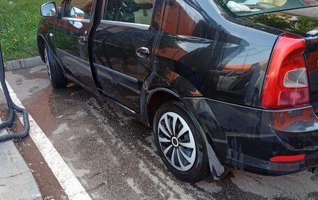 Renault Logan I, 2013 год, 330 000 рублей, 2 фотография