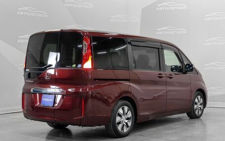 Honda Stepwgn IV, 2015 год, 1 950 000 рублей, 5 фотография