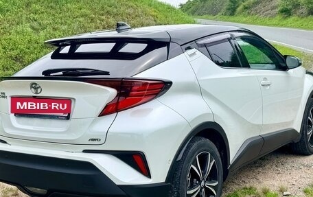 Toyota C-HR I рестайлинг, 2021 год, 2 800 000 рублей, 4 фотография