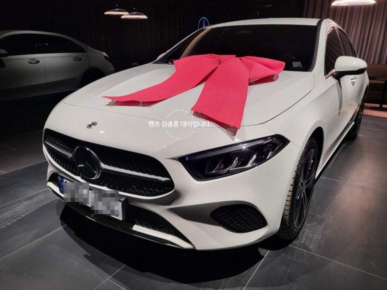 Mercedes-Benz A-Класс W177, 2023 год, 2 000 000 рублей, 13 фотография