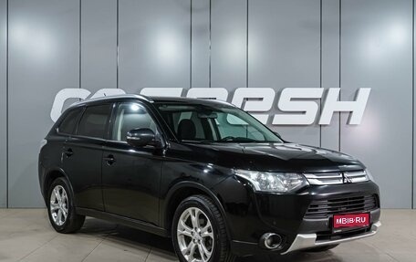 Mitsubishi Outlander III рестайлинг 3, 2014 год, 1 329 000 рублей, 1 фотография