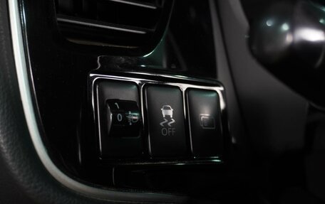 Mitsubishi Outlander III рестайлинг 3, 2014 год, 1 329 000 рублей, 13 фотография