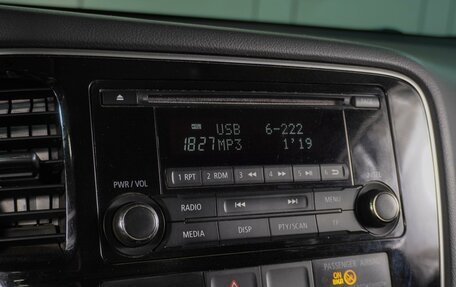 Mitsubishi Outlander III рестайлинг 3, 2014 год, 1 329 000 рублей, 17 фотография