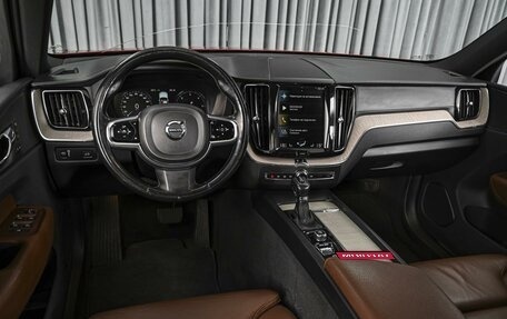 Volvo XC60 II, 2018 год, 3 340 000 рублей, 6 фотография