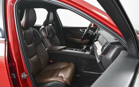 Volvo XC60 II, 2018 год, 3 340 000 рублей, 8 фотография
