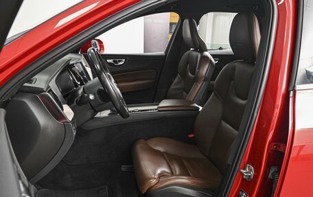 Volvo XC60 II, 2018 год, 3 340 000 рублей, 10 фотография