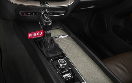 Volvo XC60 II, 2018 год, 3 340 000 рублей, 12 фотография