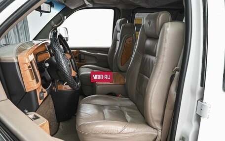 GMC Savana I, 2010 год, 4 330 811 рублей, 11 фотография