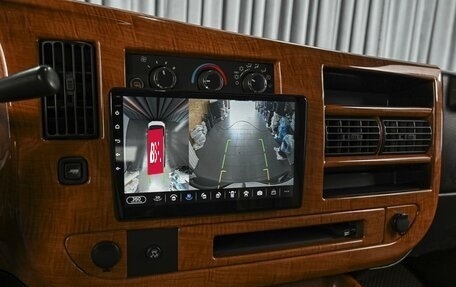 GMC Savana I, 2010 год, 4 330 811 рублей, 16 фотография