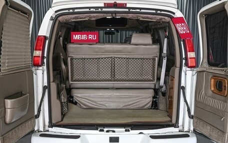 GMC Savana I, 2010 год, 4 330 811 рублей, 25 фотография