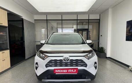 Toyota RAV4, 2019 год, 3 210 000 рублей, 2 фотография