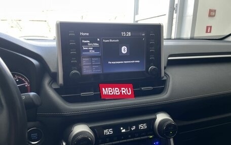 Toyota RAV4, 2019 год, 3 210 000 рублей, 14 фотография