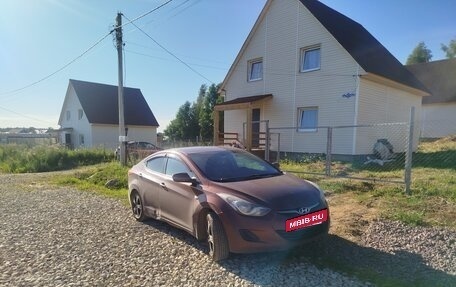 Hyundai Elantra V, 2013 год, 900 000 рублей, 3 фотография