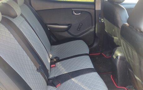 Hyundai Elantra V, 2013 год, 900 000 рублей, 8 фотография