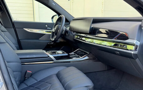BMW 7 серия, 2025 год, 16 800 000 рублей, 27 фотография