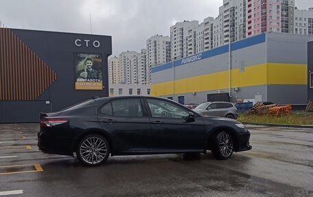 Toyota Camry, 2019 год, 2 000 000 рублей, 2 фотография
