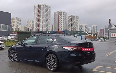 Toyota Camry, 2019 год, 2 000 000 рублей, 4 фотография