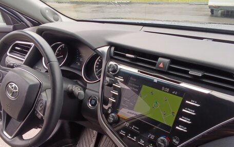 Toyota Camry, 2019 год, 2 000 000 рублей, 9 фотография