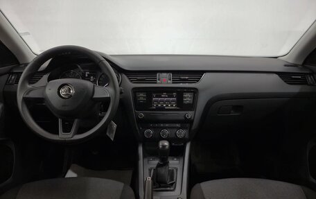 Skoda Octavia, 2016 год, 1 580 000 рублей, 13 фотография