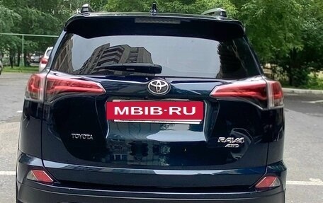 Toyota RAV4, 2018 год, 2 449 000 рублей, 9 фотография