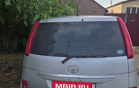 Toyota ISis I, 2009 год, 920 000 рублей, 4 фотография