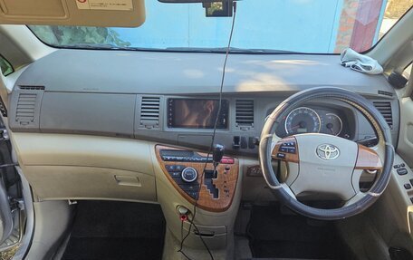 Toyota ISis I, 2009 год, 920 000 рублей, 10 фотография