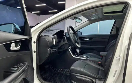 KIA K3, 2024 год, 1 400 000 рублей, 18 фотография