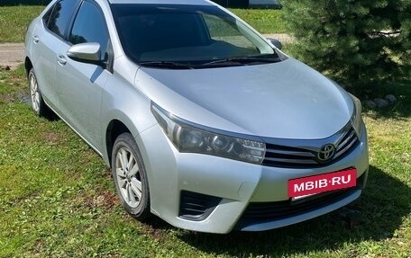 Toyota Corolla, 2014 год, 1 100 000 рублей, 5 фотография