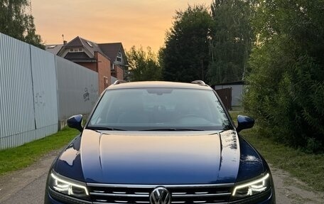 Volkswagen Tiguan II, 2018 год, 3 130 000 рублей, 2 фотография