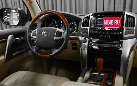 Toyota Land Cruiser 200, 2013 год, 3 750 000 рублей, 7 фотография