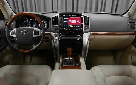 Toyota Land Cruiser 200, 2013 год, 3 750 000 рублей, 6 фотография