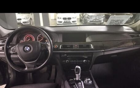 BMW 7 серия, 2012 год, 1 500 000 рублей, 3 фотография