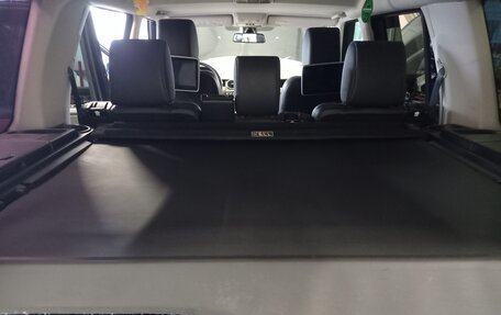 Land Rover Discovery IV, 2013 год, 1 590 000 рублей, 11 фотография
