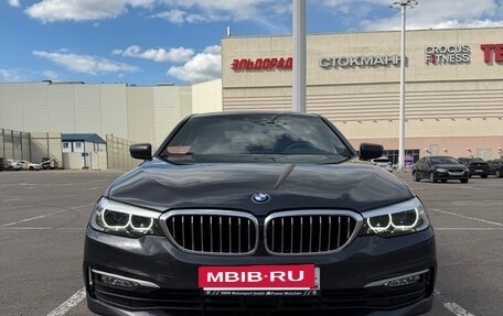 BMW 5 серия, 2018 год, 3 699 999 рублей, 2 фотография