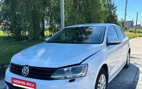 Volkswagen Jetta VI, 2017 год, 1 000 000 рублей, 6 фотография