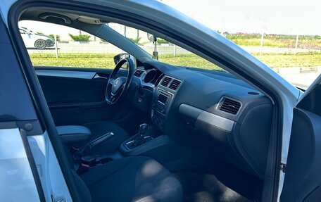 Volkswagen Jetta VI, 2017 год, 1 000 000 рублей, 18 фотография